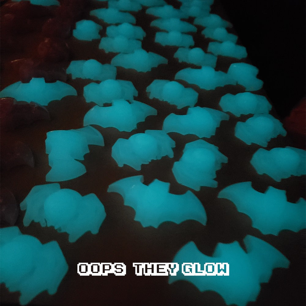 One pair Aqua Glow bat clips