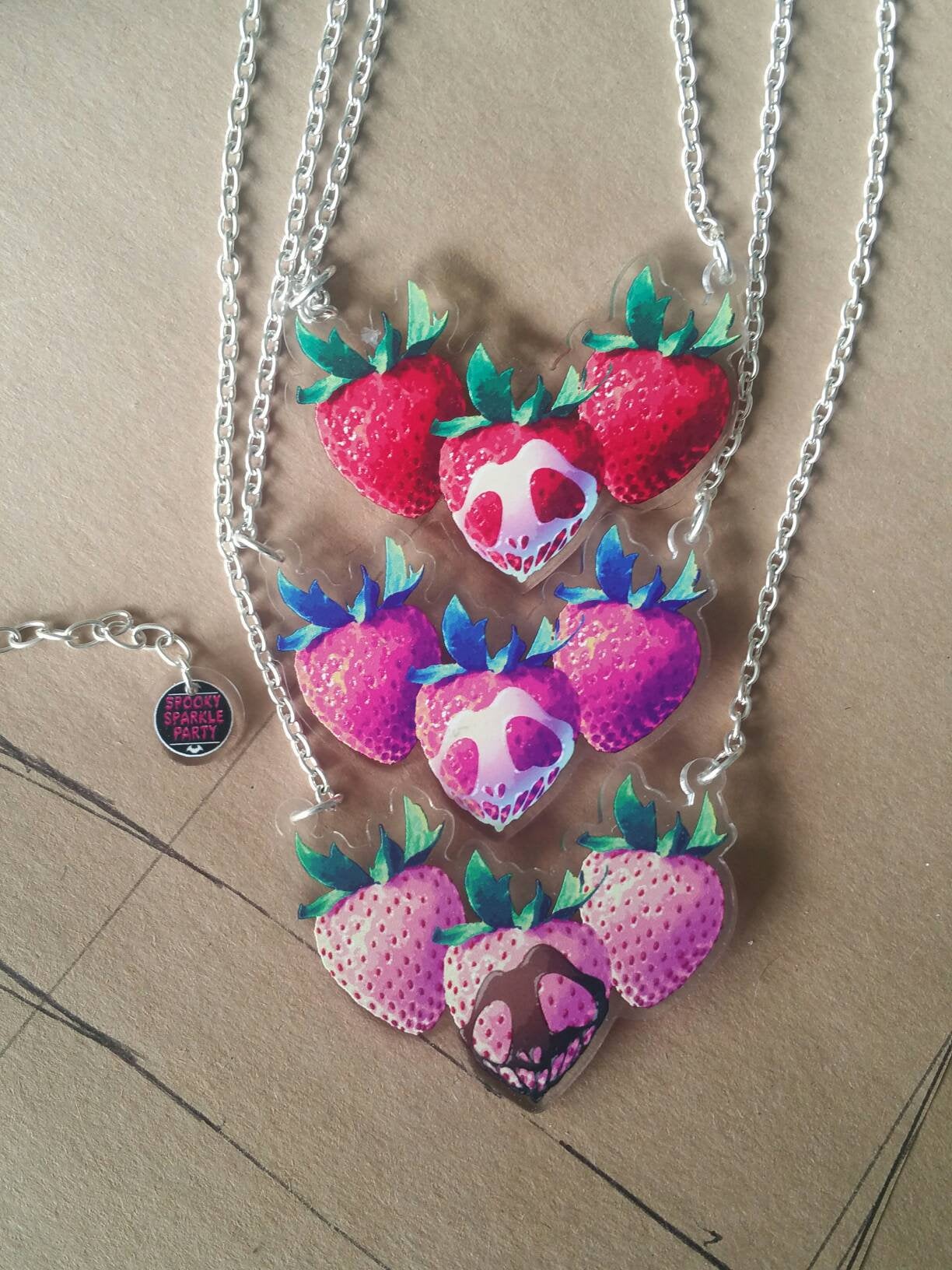 Die Chromaberry Necklace Pink