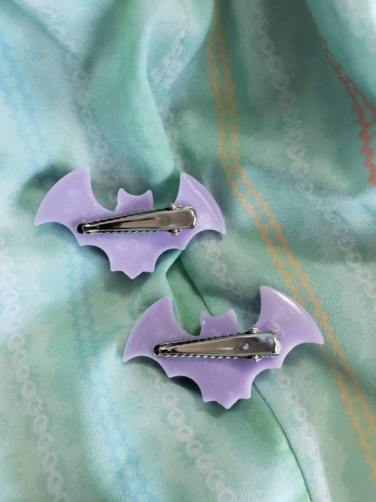 One pair lavender bat clips
