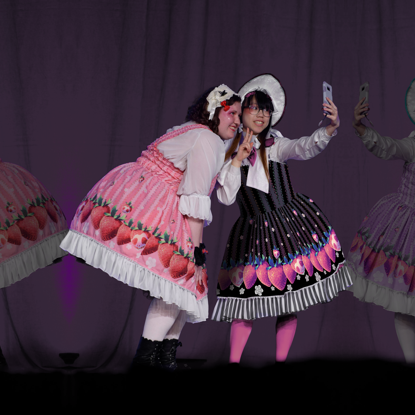 Pre-order SKIRT Die Chromaberry Pink