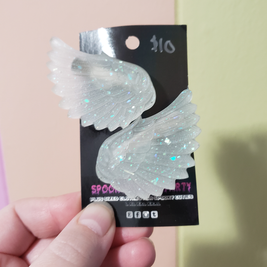 One pair Aqua Glow wing clips small