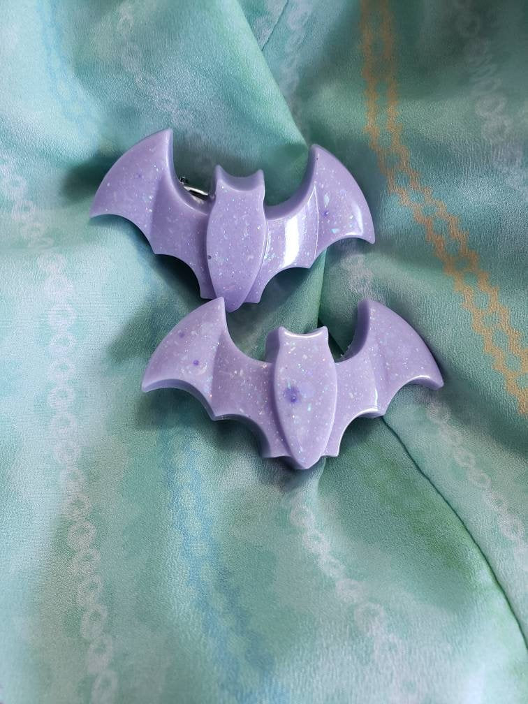One pair lavender bat clips