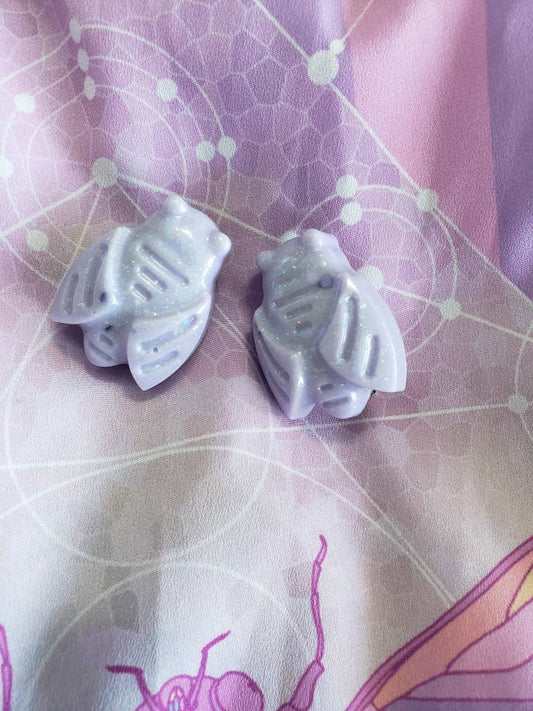 One pair lavender cicada clips